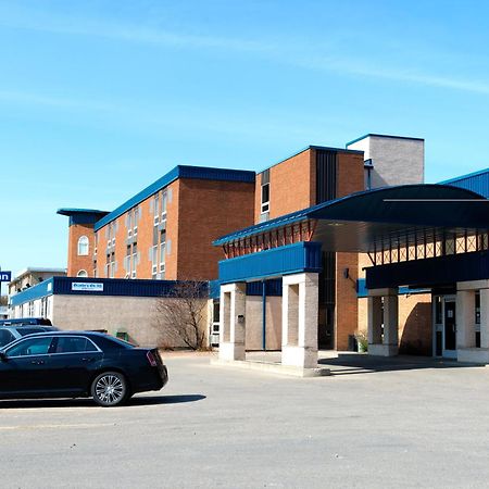 Days Inn By Wyndham Estevan Eksteriør billede